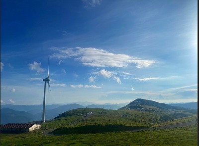 2泊3日の旅行　[ 営業部　吉野 ]　2025/9/2